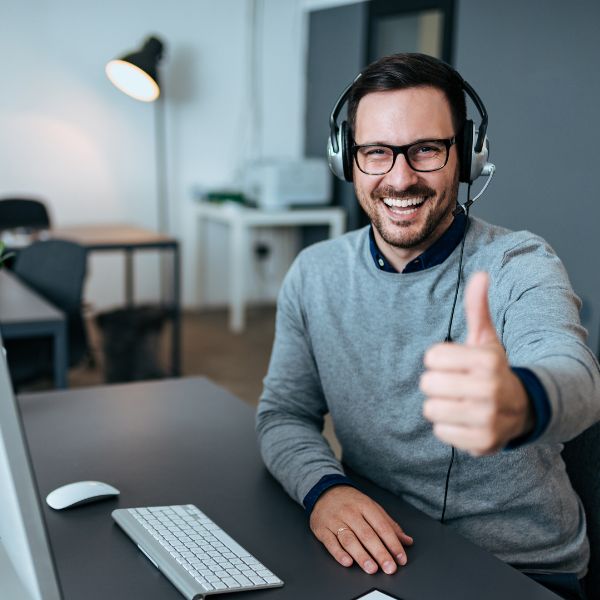 Agente de contact center CYT Comunicaciones